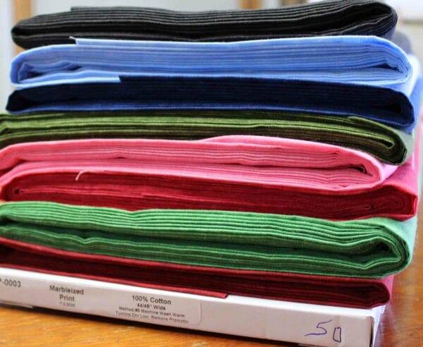 Flat Fold Bundle: 45" Cotton Marbleized Print - Image 3